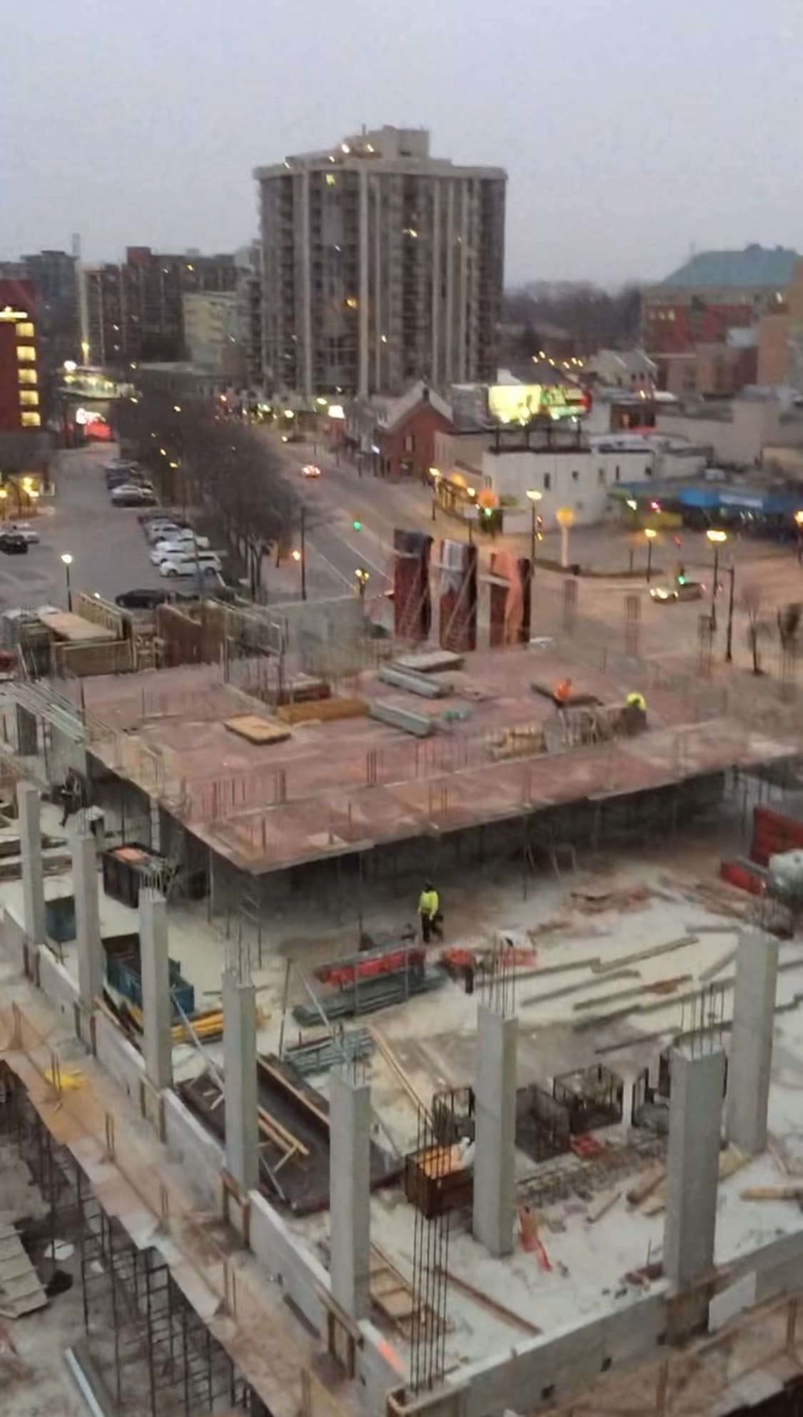 Bridgewater Residences On The Lake And The Pearle Hotel & Spa Under Construction Formwork Bridgewater residences on the lake and the pearle hotel & spa under construction formwork