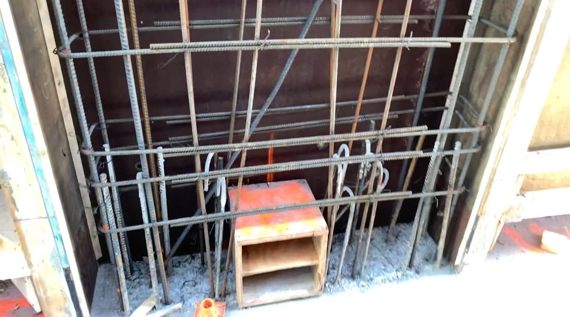 E2 Condos At Yonge And Eglinton Under Construction Elevator Divided Beam Pocket E2 condos at yonge and eglinton under construction elevator divided beam pocket