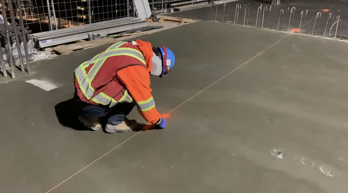 E2 Condos At Yonge And Eglinton Under Construction Grid Lines Localization E2 condos at yonge and eglinton under construction grid lines localization